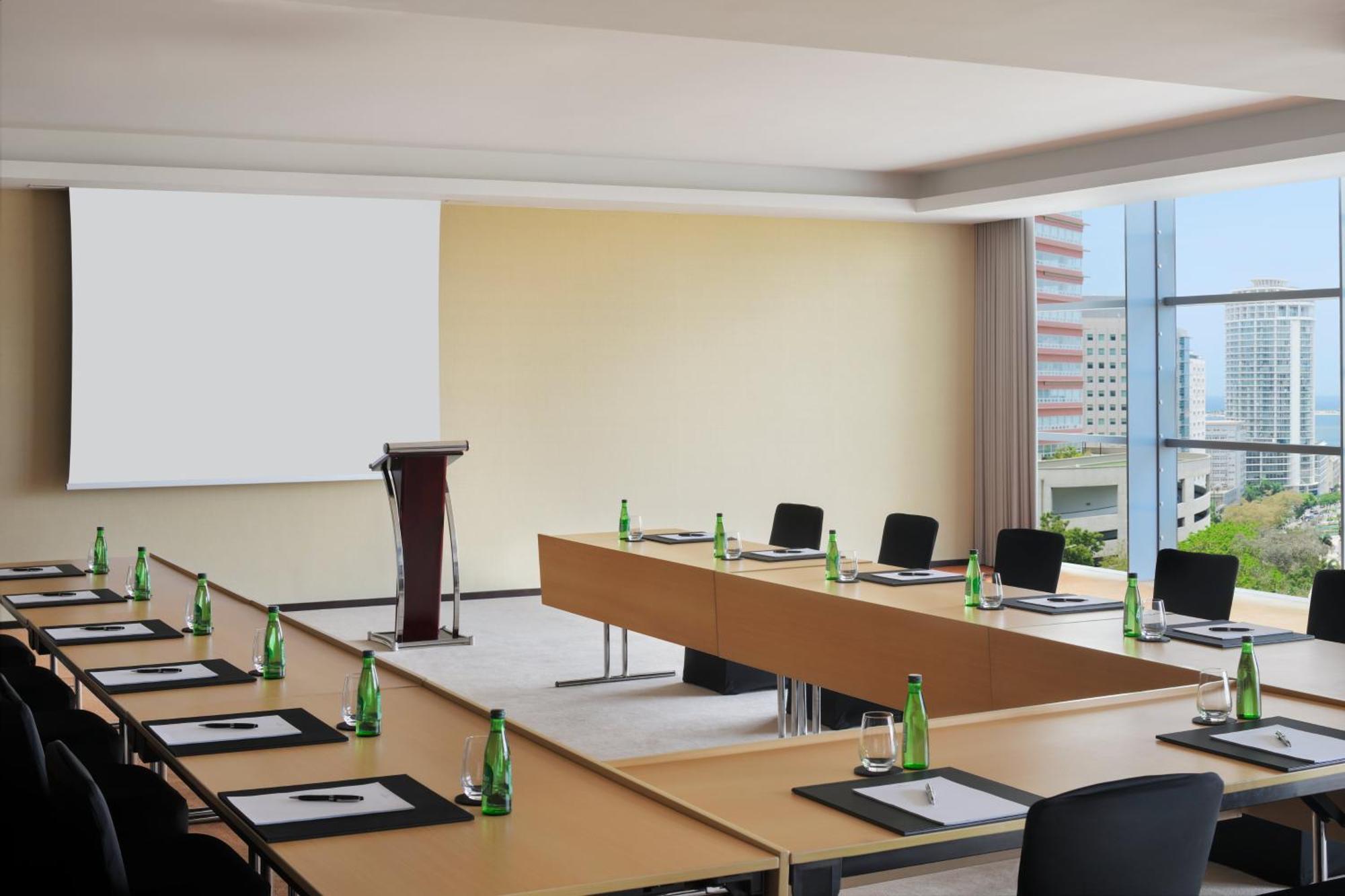 Intercontinental Luanda Miramar By Ihg Hotel Ngoại thất bức ảnh